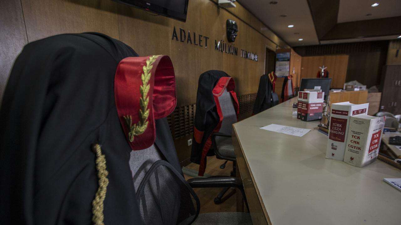 Konya’da dikkat çeken dava sonuçlandı! Avukat ve katibe hem hapis hem para cezası 5